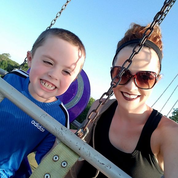 Meet your Posher, Sara - Picture 1 of 1